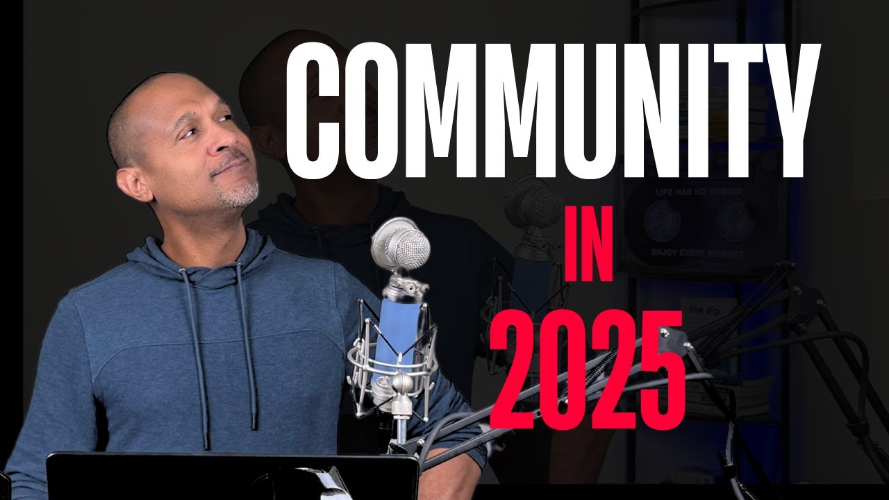 Building a Private  Community or an Email List - Which is Better?