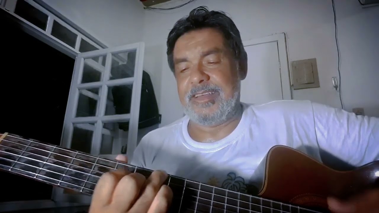 Folhas Secas (Nelson Cavaquinho & Guilherme de Brito), com Gibson