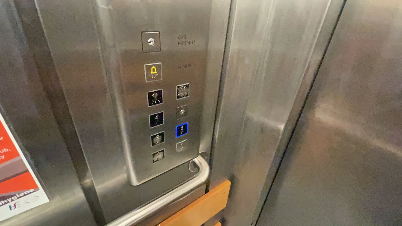 2004 Mid Western MRL Lifts In The Tuam Shopping Centre