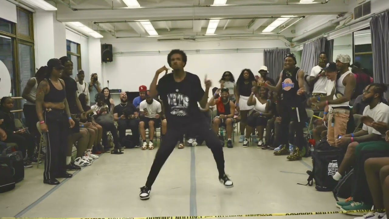 Anna Love Vs Chris Styles                                Whose World Is This ? Battle Of the Sexes
