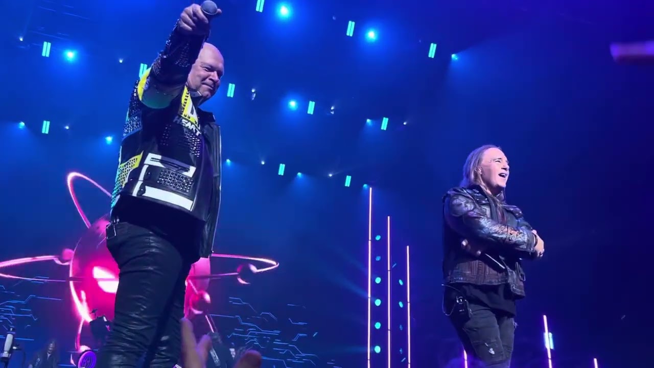 Helloween - Future World (Mit unterhaltung) 01.11.25 Hamburg Barclays Arena