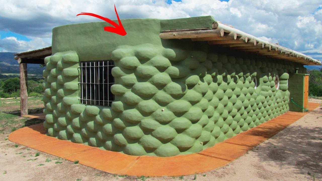 Todos Los Vecinos Se Rieron Cuando Este Hombre Trajo 1000 Neumáticos Viejos