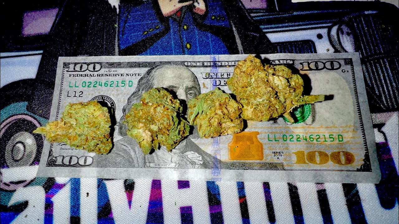 ROLLING UP A $100 BILL!!