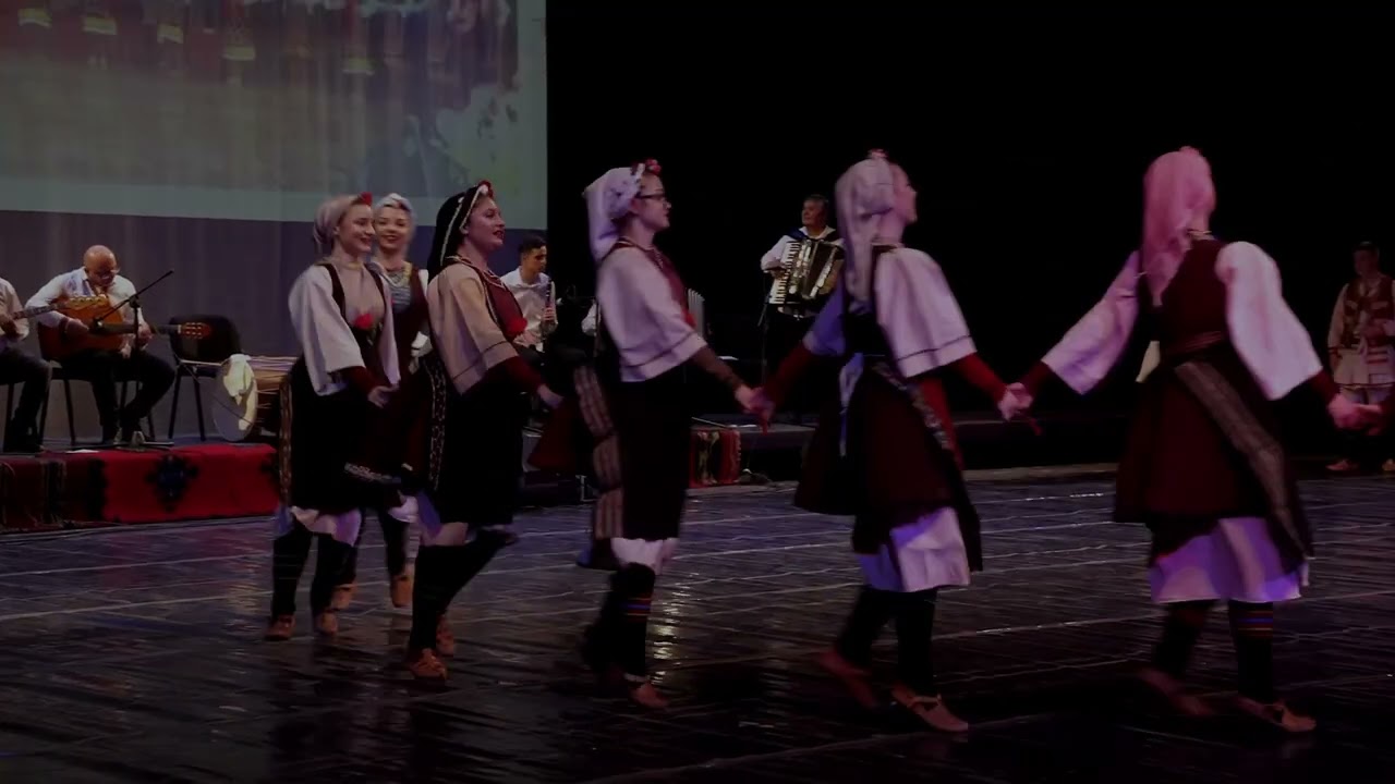 Ансамбл 