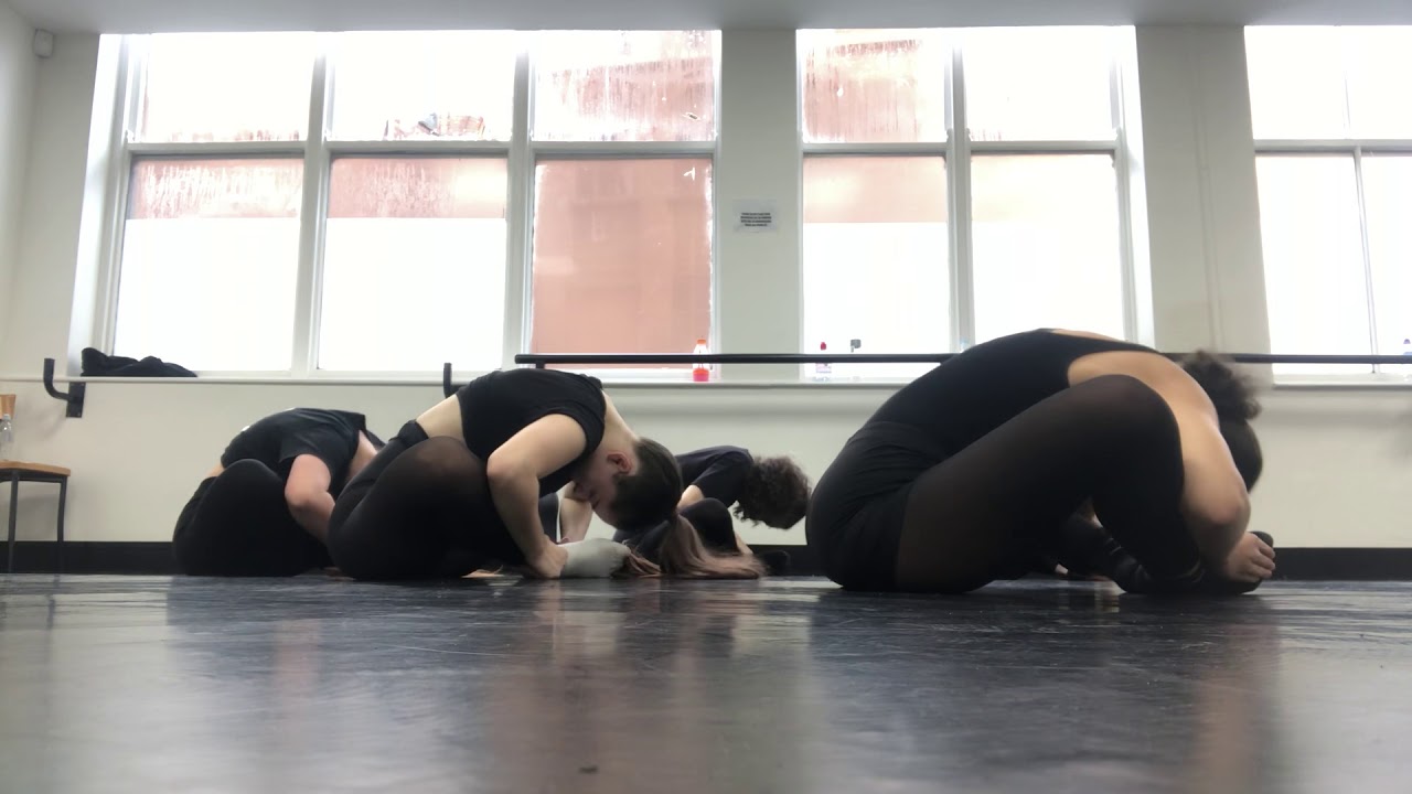Martha Graham bounces exercise.