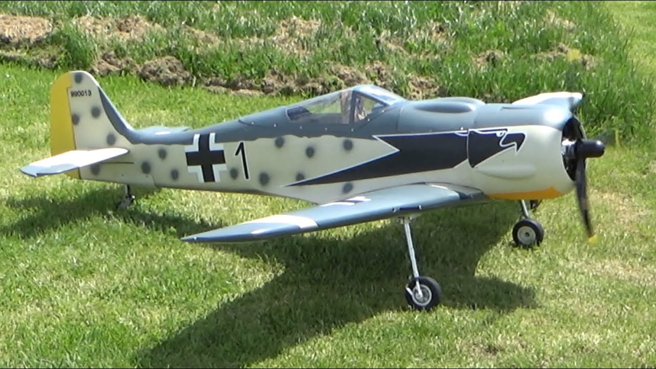 Petrol Power Roars: Seagull FW-190 War Bird Thrills in Darfield Trip Away!