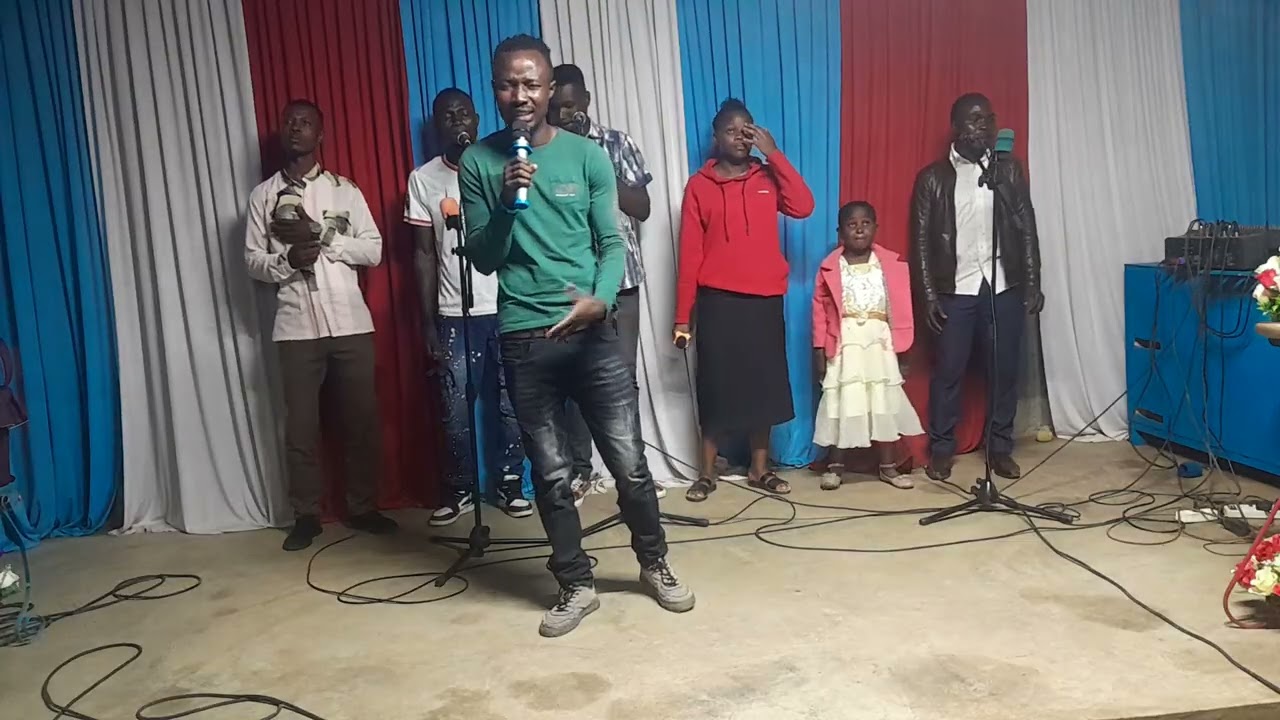 Yesu ni Muweza