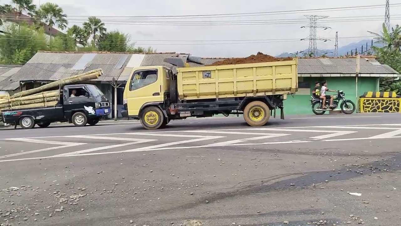 RATUSAN RIBU TRUCK MELEWATI JALAN TANJAKAN DAN TURUNAN || SKILL DRIVER SANGAT DIANDALKAN