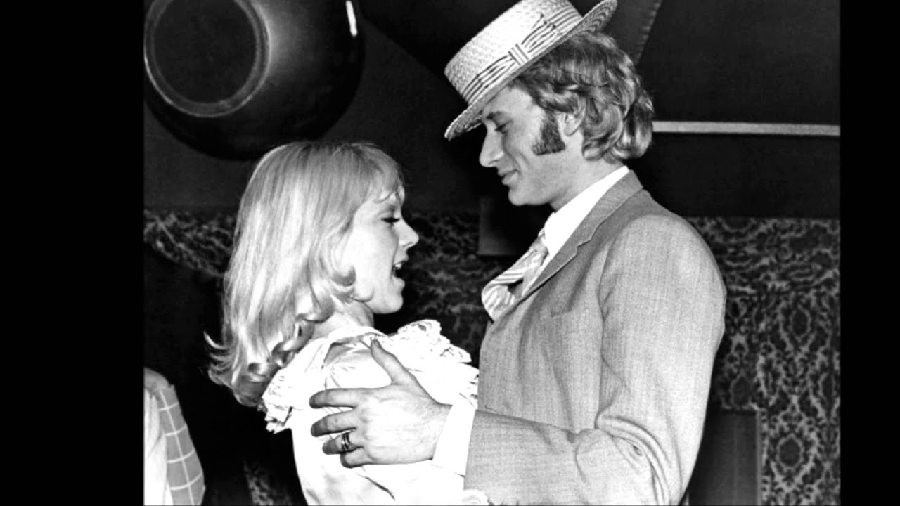 Sylvie et Johnny rendent hommage à Edith Piaf...