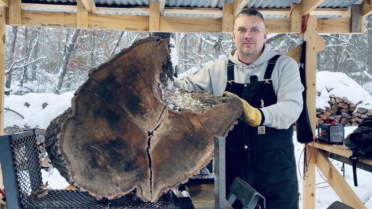 Splitting BIG Red Oak Firewood - The Cure for Cabin Fever