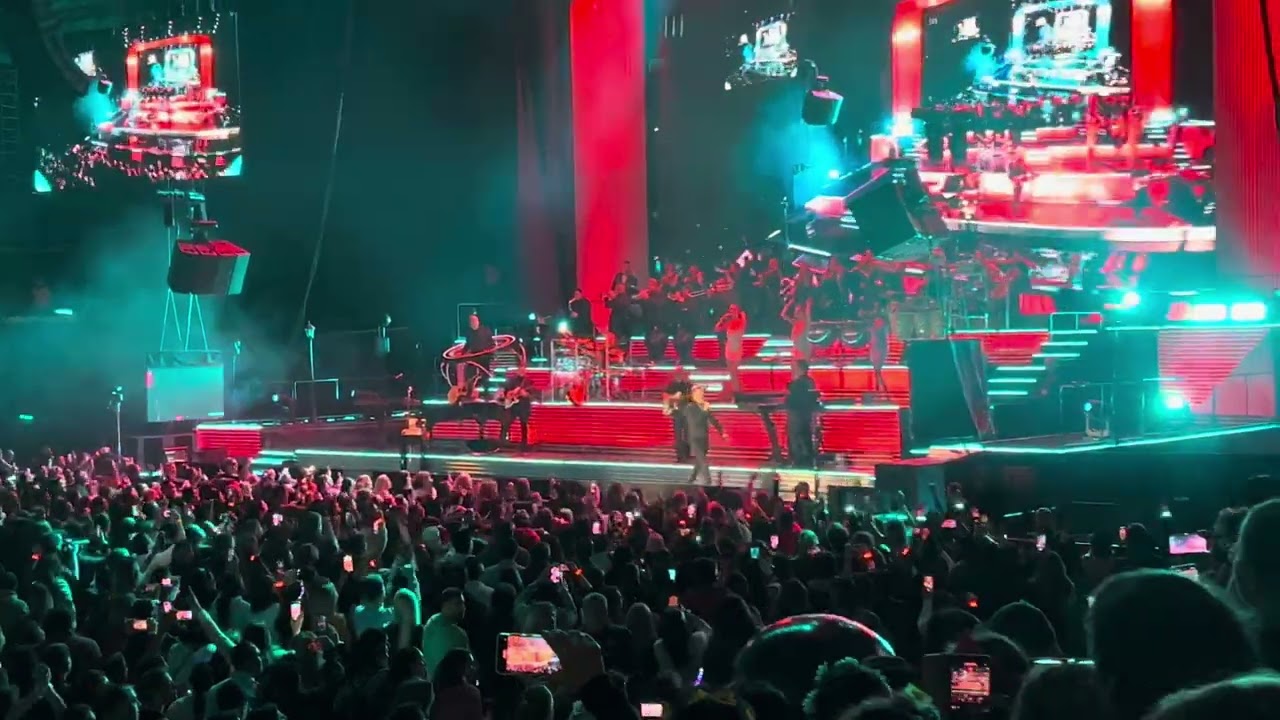 Luis Miguel, Chile, Te propongo esta noche, chica del bikini azul, Isabel, Cuando calienta el sol
