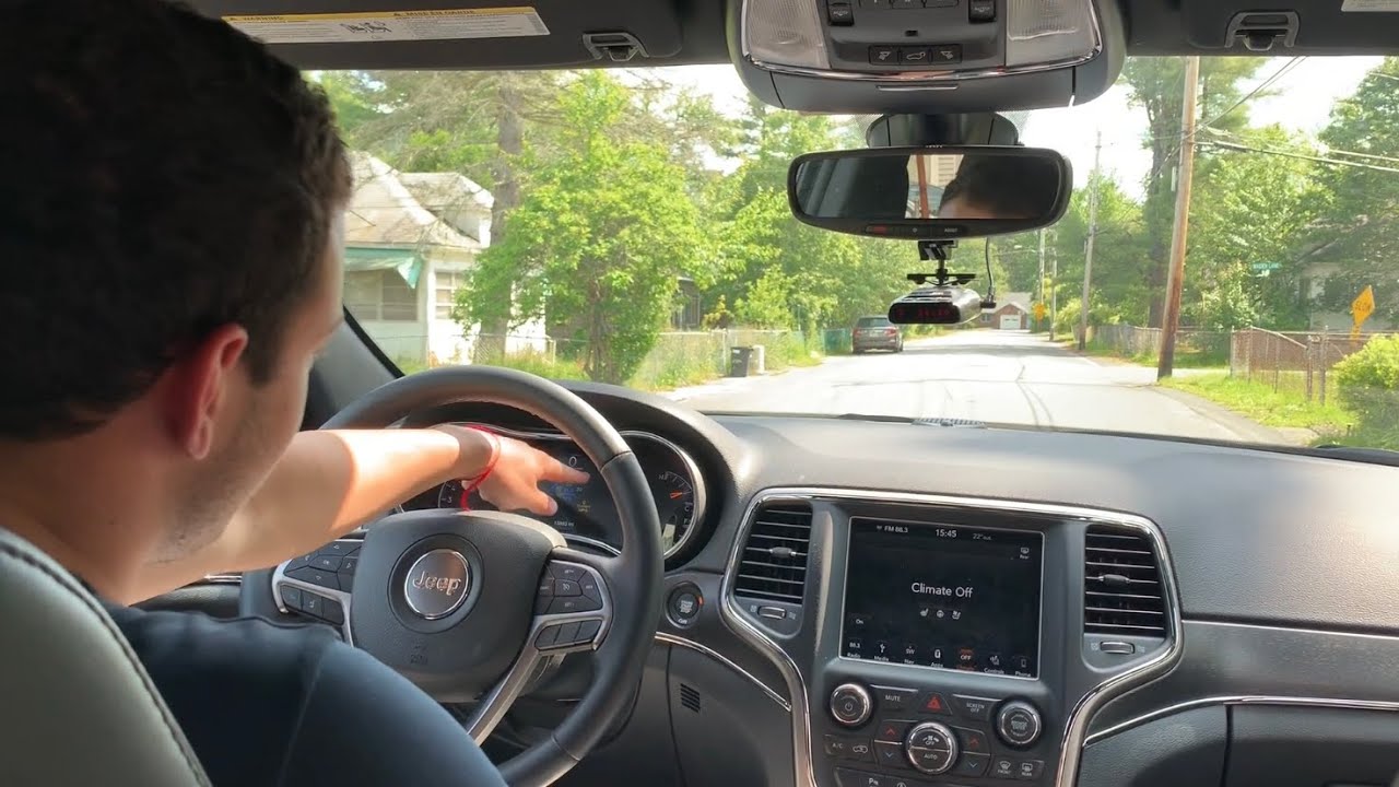 Driving and (LAUNCHING) a Jeep Grand Cherokee Limited (More Car Information)