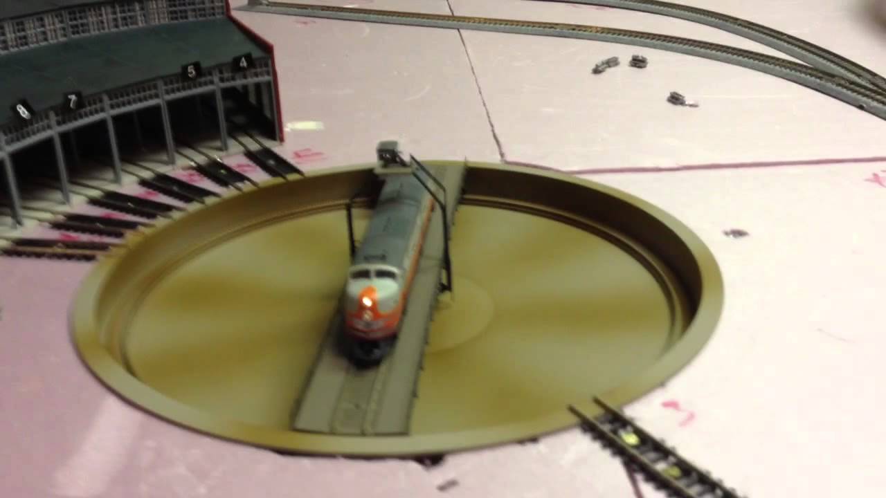 Walthers n scale motorized 130' turntable