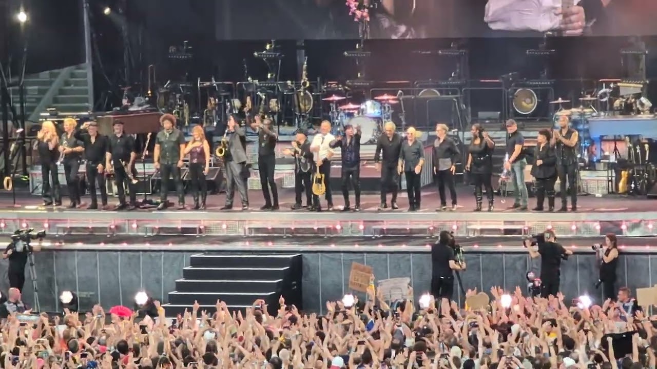 Springsteen - Chimes of Freedom / Rockin' All Over the World - San Siro - July 3, 2025