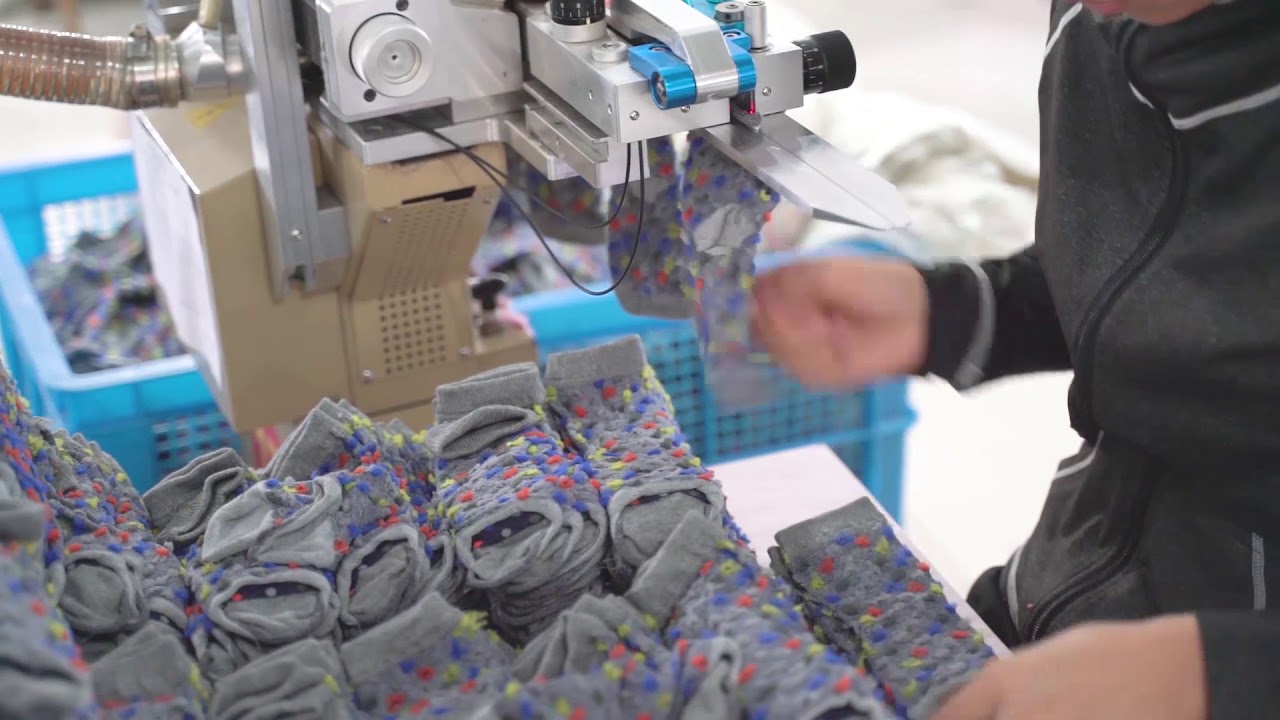Innovate Socks -The Largest 100% Custom Trampoline Socks Manufacturer in China