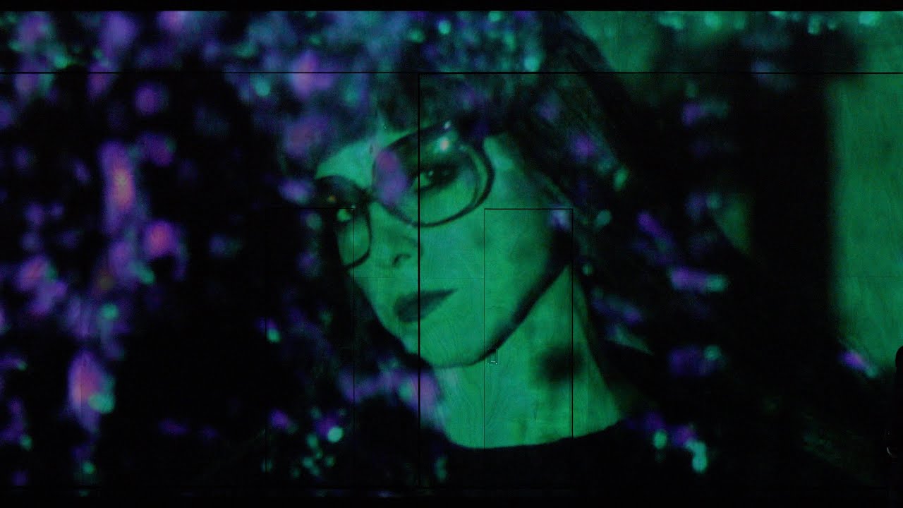 CLOSE-UP: Káťa Kabanová