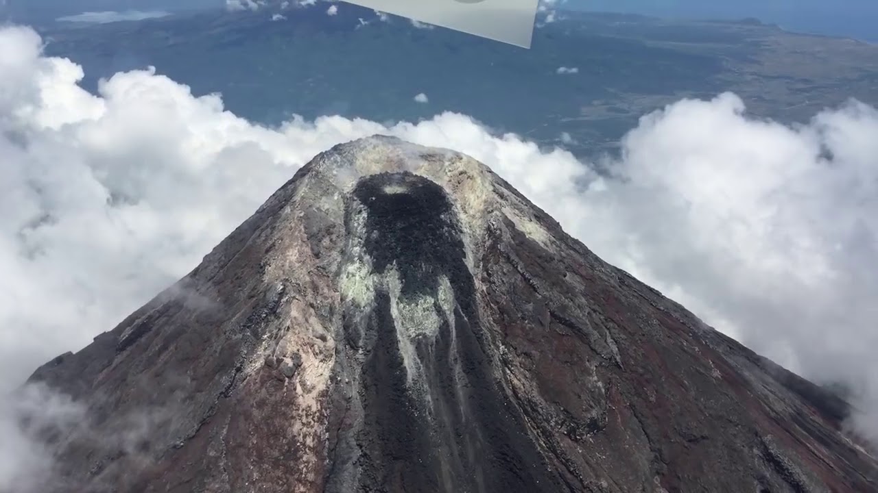 Mayon Volcano Crater Close Up