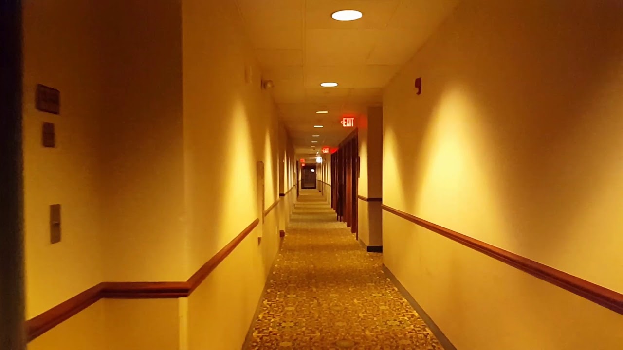 Тур по отелю: Comfort Suites Milwaukee Airport, Милуоки, Висконсин