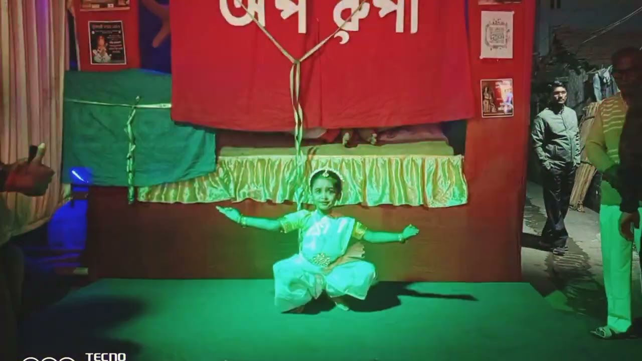 Saraswati Bandhana। সরস্বতী বন্দনা। Dance Performance । Dance cover by Ayanna Ghosh