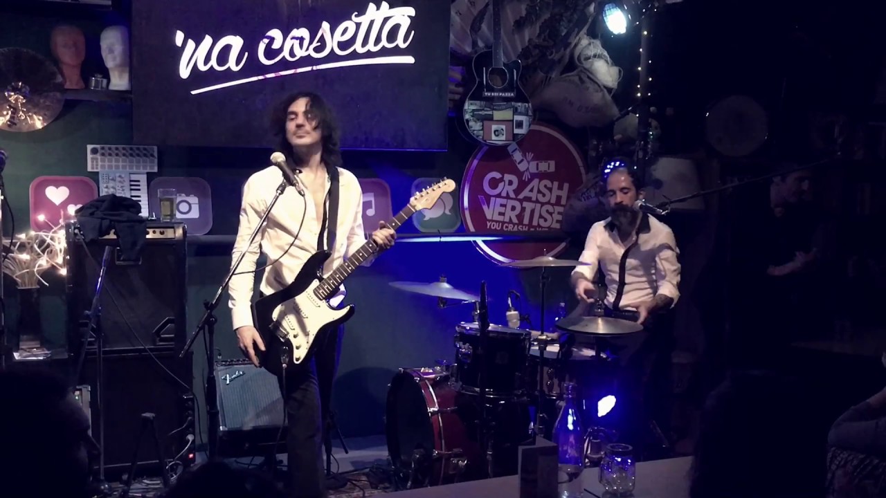 Lombroso - Attimo | Live at 'na cosetta