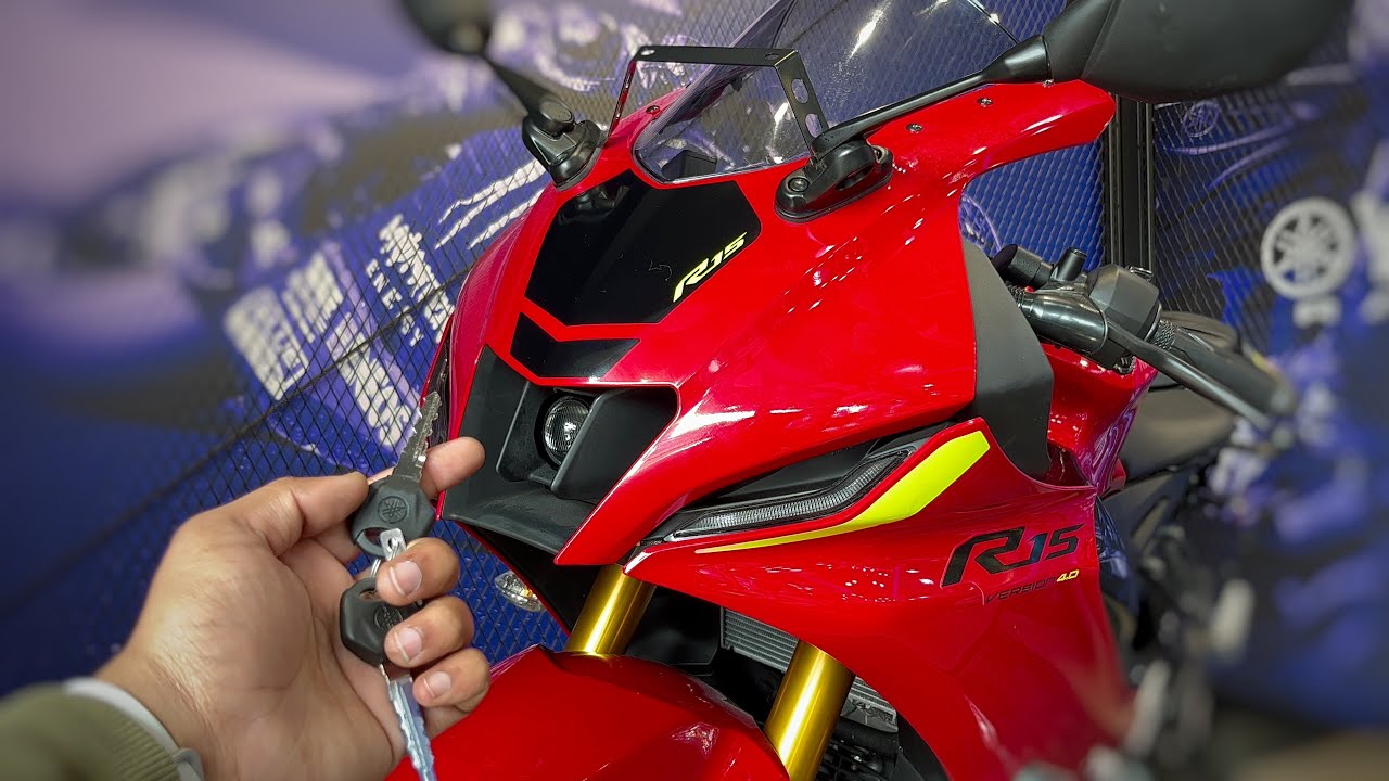ये है All New 2023 Yamaha R15 v4: New Features? New On Road Price ? All Details !!