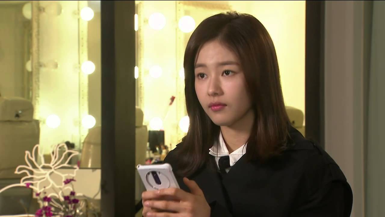 [HOT] 압구정 백야 44회 - 백야(박하나), 화엄(강은탁) 가짜 여자친구 행세하기위해 '팔짱' 20141211