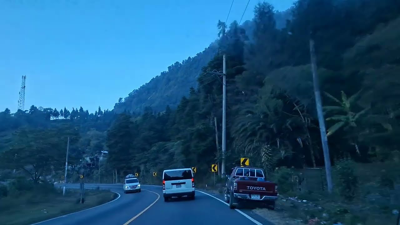 Nuestro viaje de |Zunil |  hacia la costa | y apreciamos el~ túnel de {Zunil }