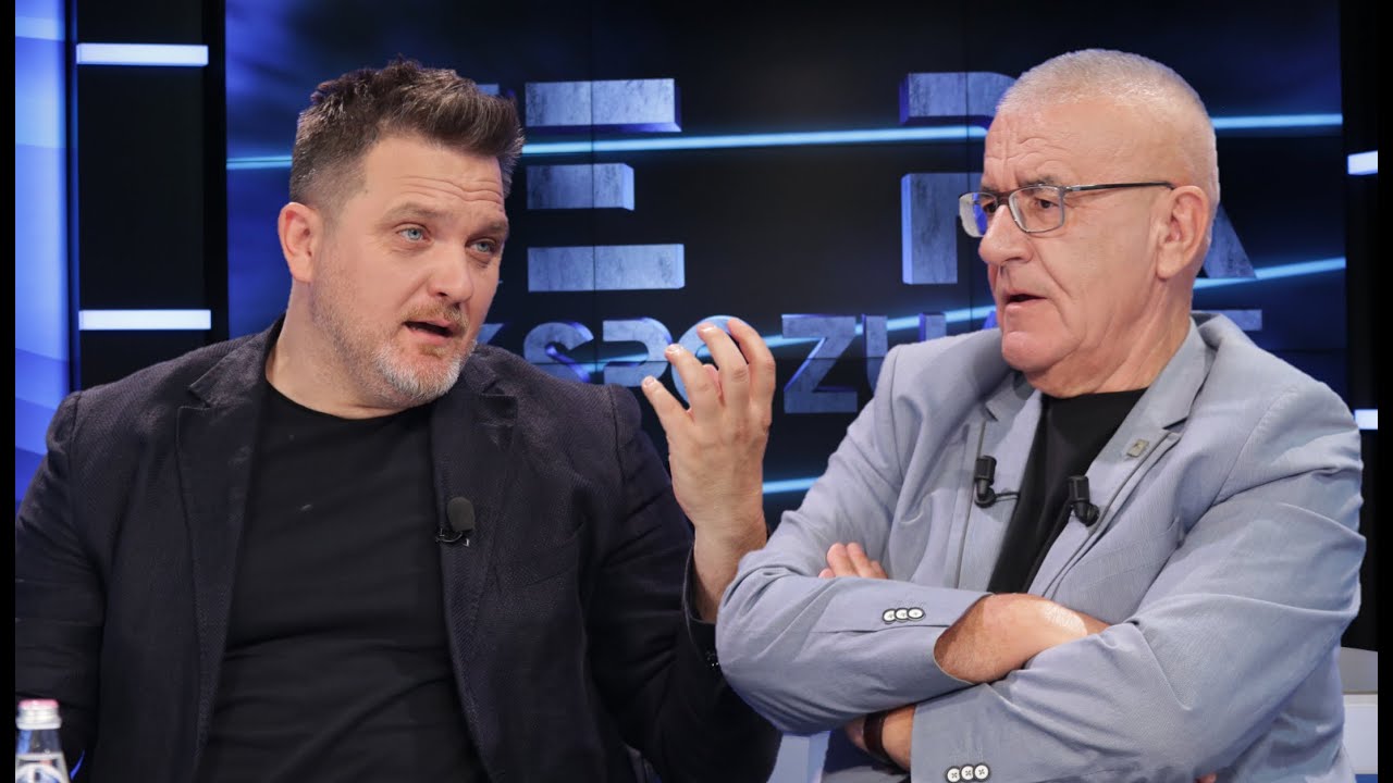 Një humorist në politikë! Julian Deda 