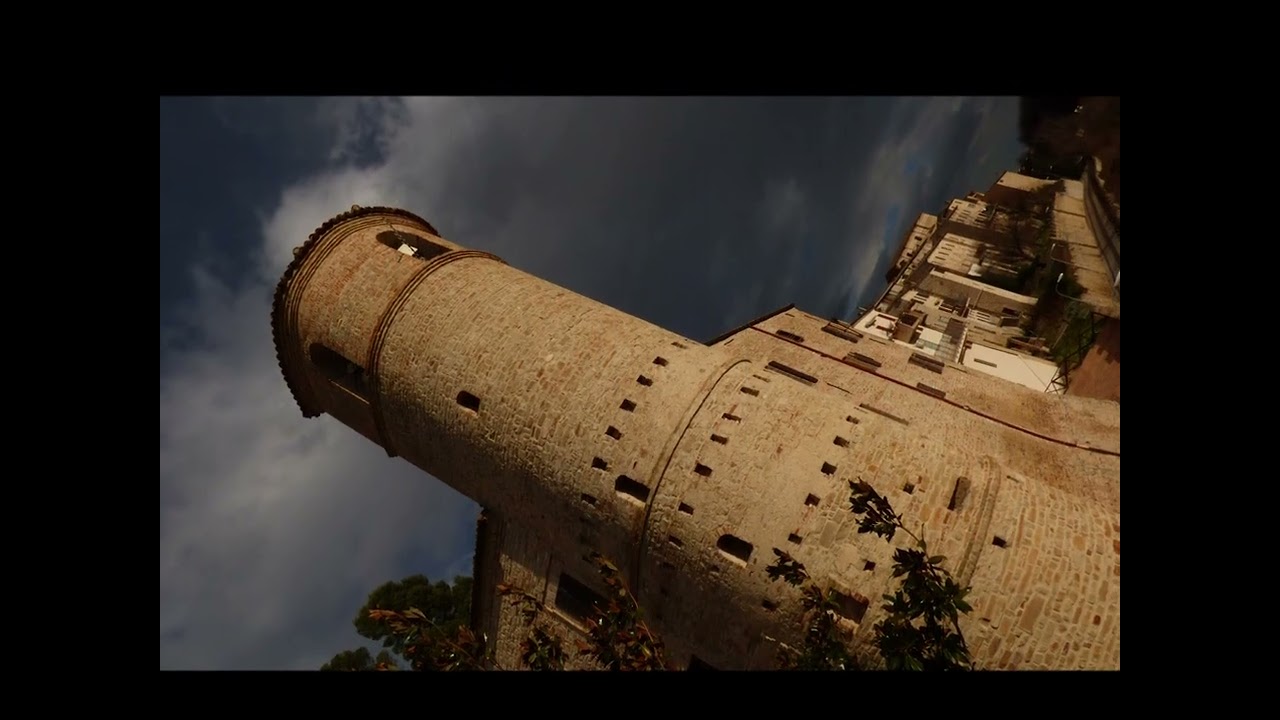 MONTELPARO farfense,Torre di vedetta  e basamento del bastione del XV sec. @manortiz46az