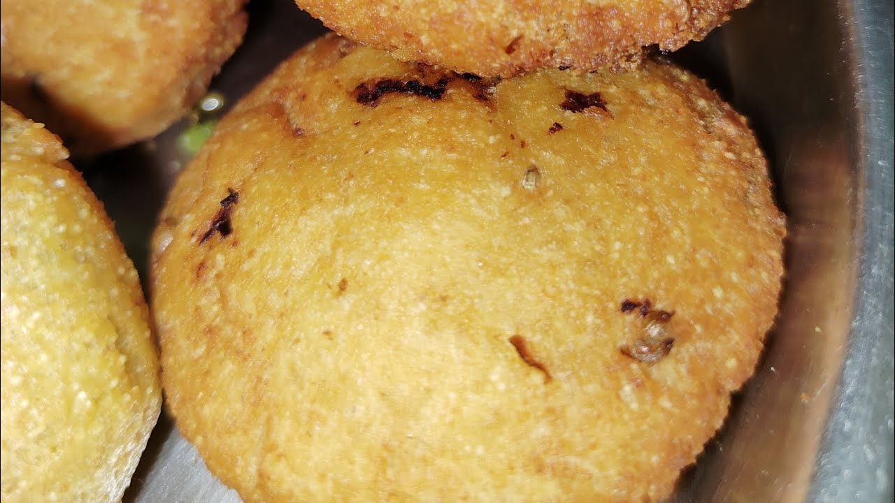 Hari matar ki kachori khasta yummy tasty😋