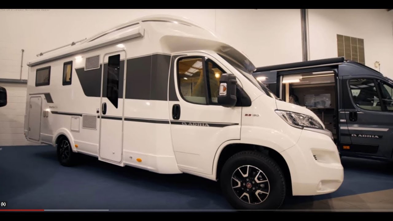 Brownhills: Adria Matrix 670 SL Axess special edition coachbuilt motorhome