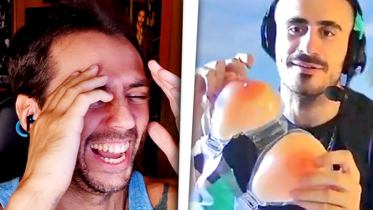 Momento surrealista entre Jordi Wild y J&auml;gger: abre una caja que le acaba de llegar con un par de...
