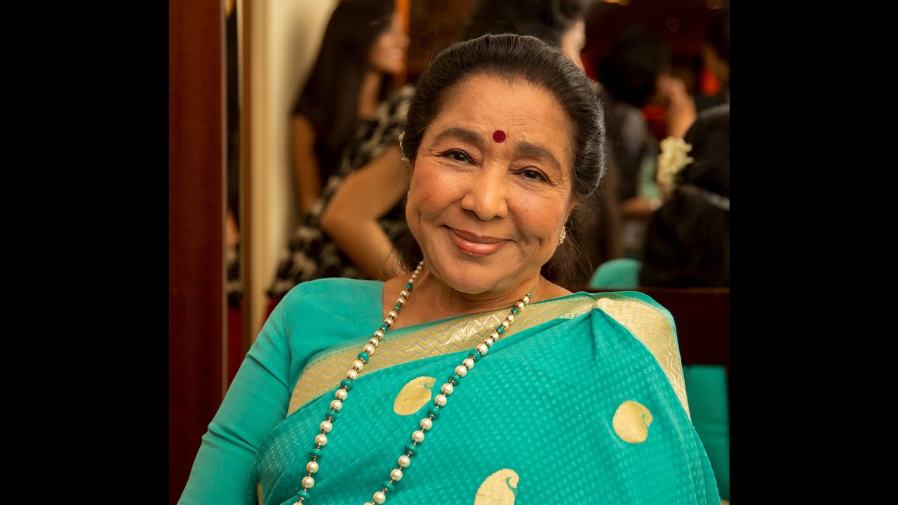 Asha Bhosle - O Laal Meri Pat Rakhiyo Bhala Jhulelalan  Sufi Song Bulleh Shah