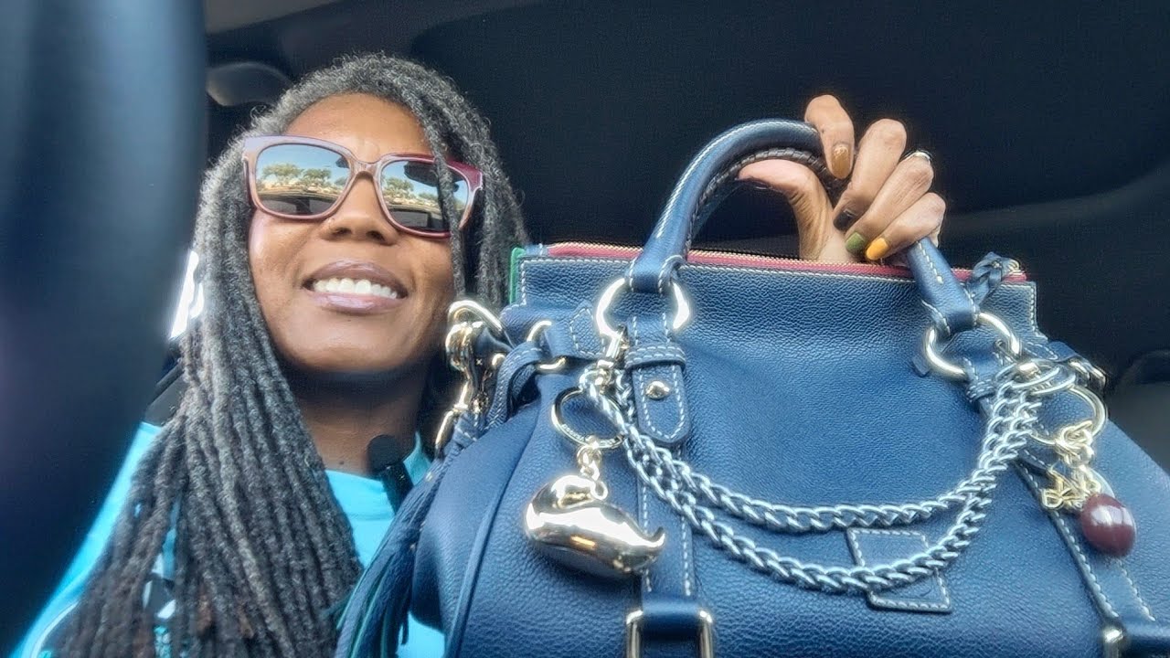 Whipped Wednesday Dooney&Bourke #SORRENTOSATCHEL @vanityizzzfair 
