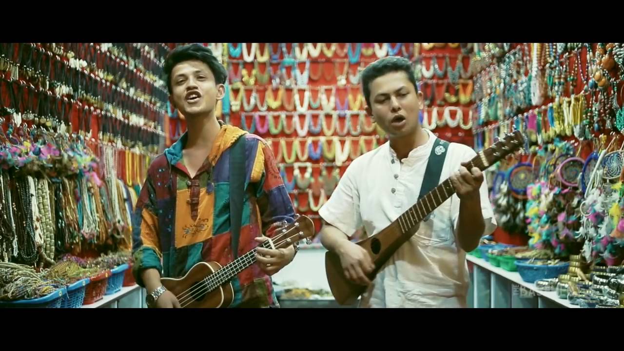 WALKING FIRIRI   (Thamel & Pokhara Lakeside) VIDEO 720P with Lyrics
