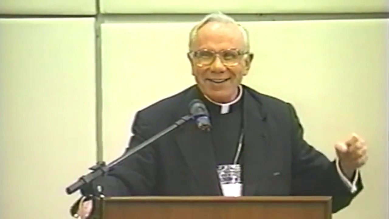 Dom Rafael Llano Cifuentes fala sobre Amor e Matrimônio