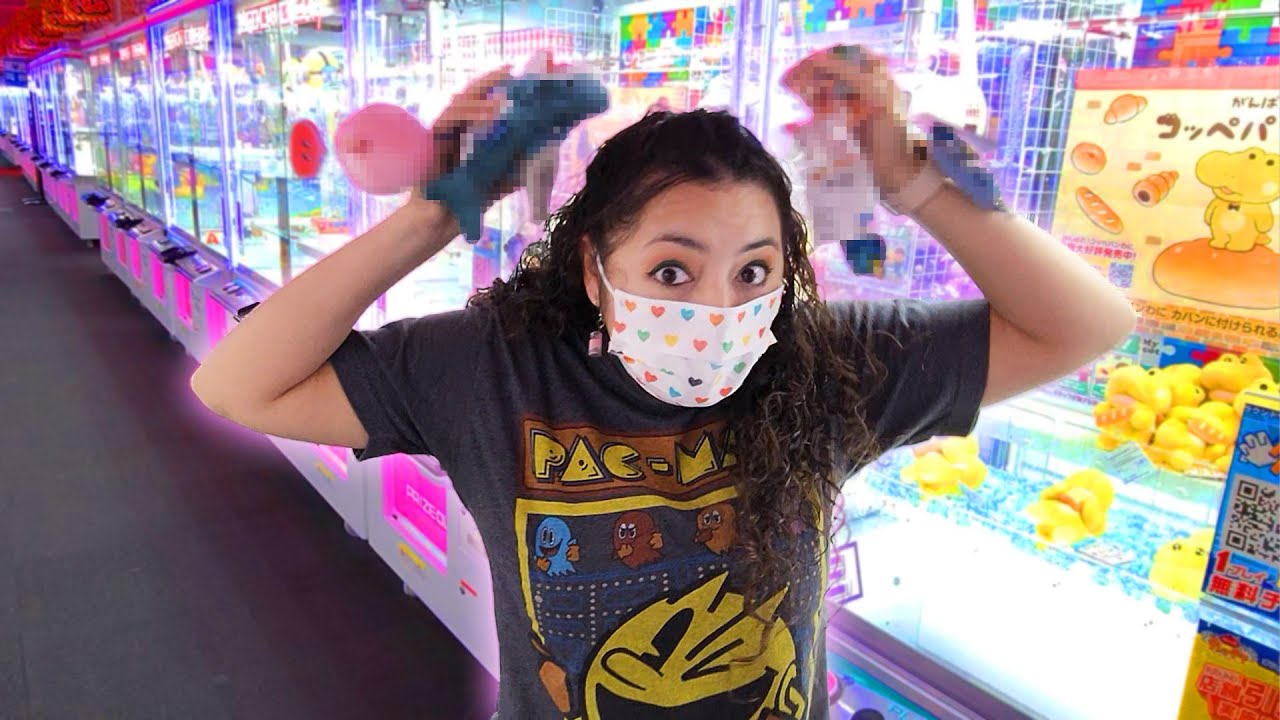 So MANY claw machines! CRAZY WINS!