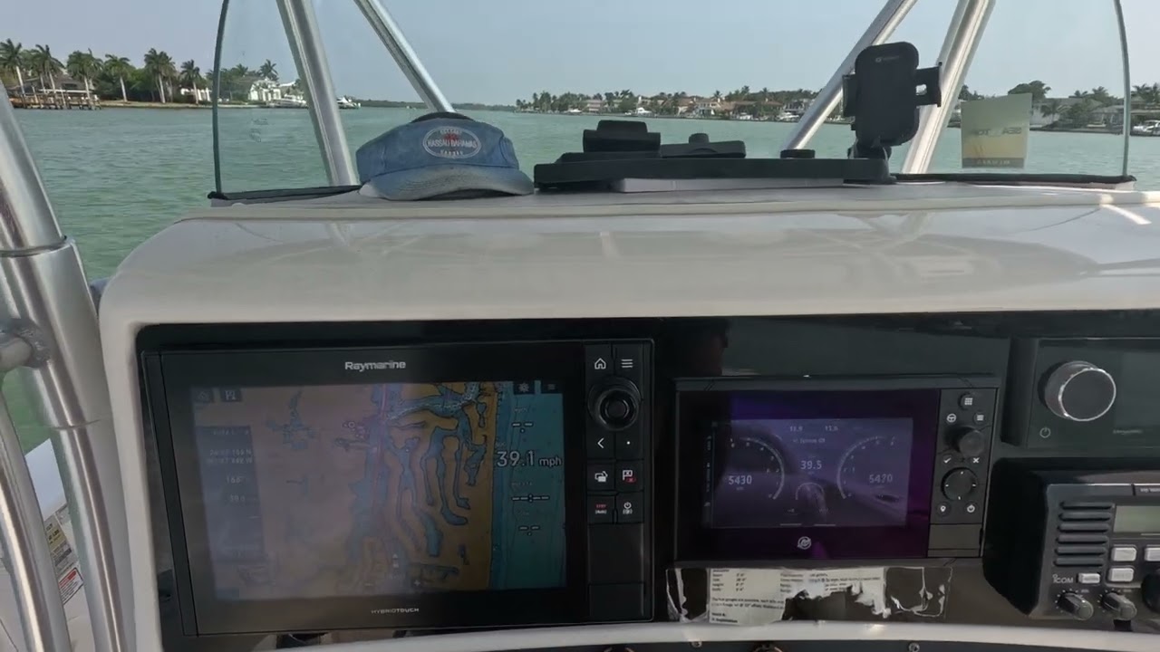 Boston Whaler 240 Outrage sea trial SOLD