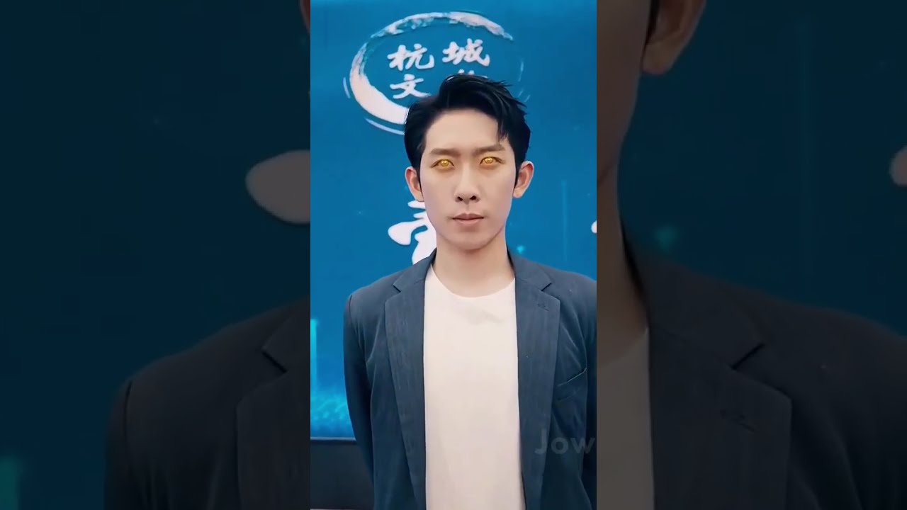 Cậu bé mù vô tình làm máu rơi trên mặt dây chuyền ngọc bích,nhờ đó có khả năng nhìn xuyên qua núi đá
