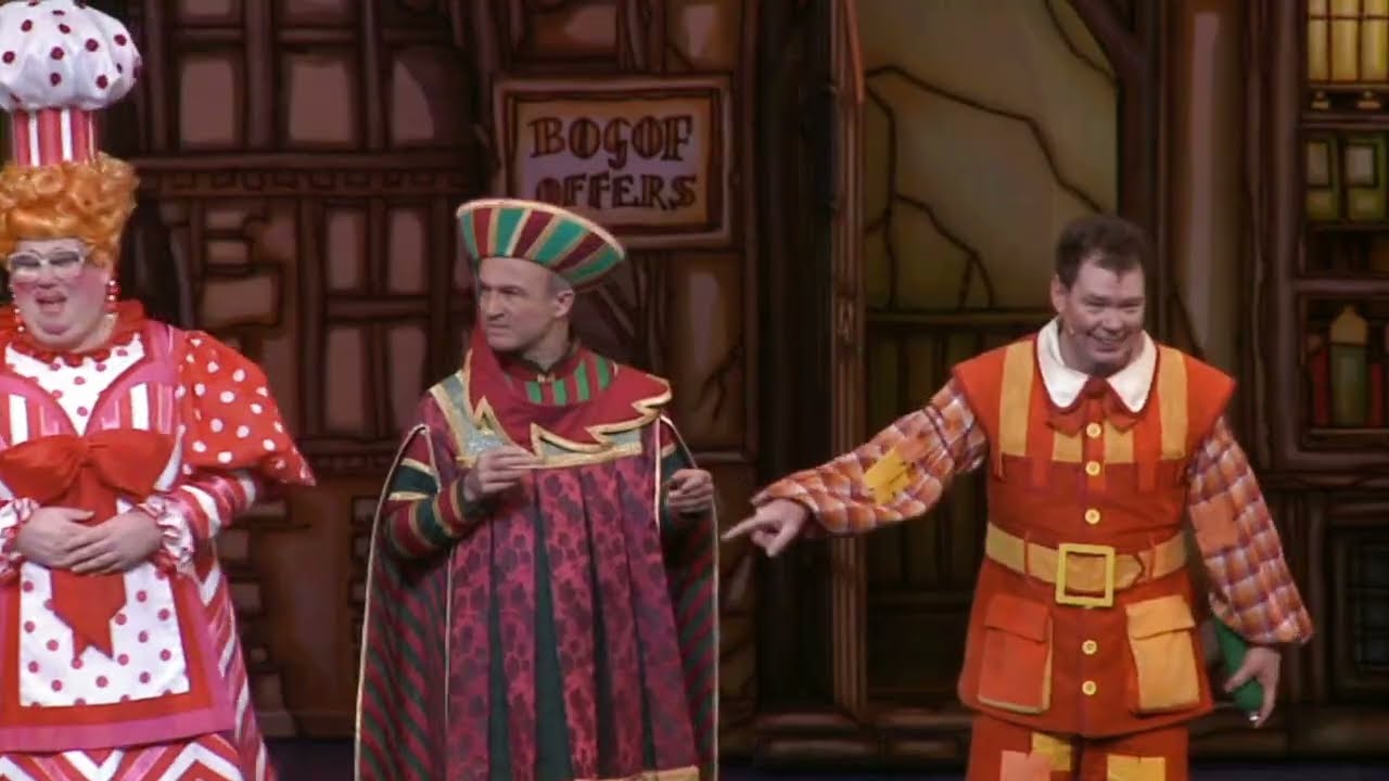 Andy Ford panto comedy routine 'Deodorant'