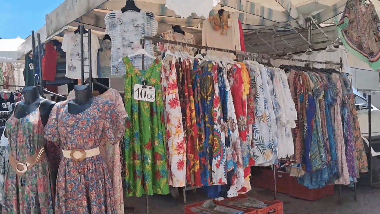 Mercato di giovedì - Thursday Market -
