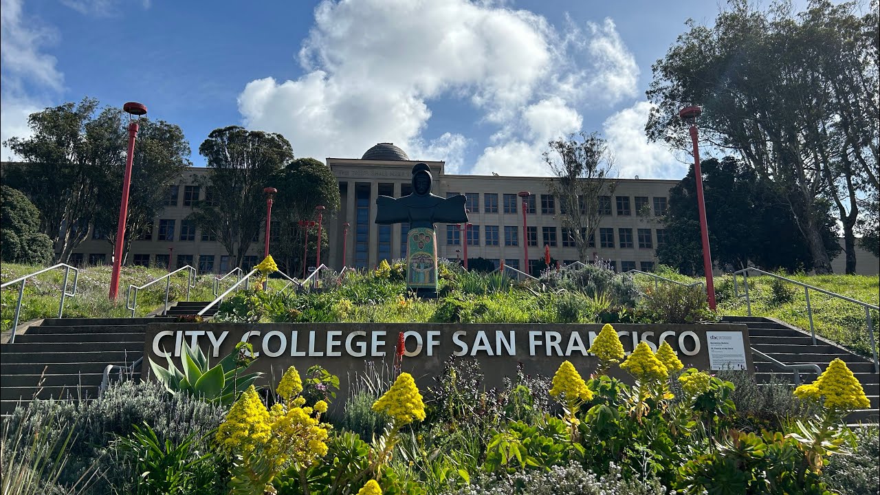 San Francisco: City College on a Sunday of March