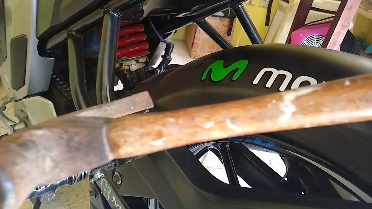 Ajuste d suspención trasera Yamaha FZ