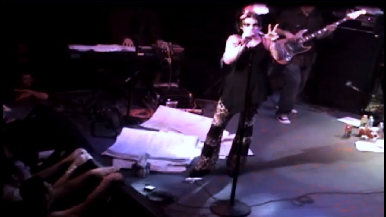 Nina Hagen - Born in Xixax : LIVE @ DNA LOUNGE 2005 + Lyrics on Screen