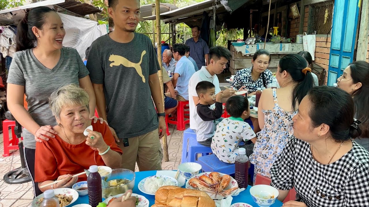 Mừng Đầy Tháng Con Gái | Vinh & Truyen