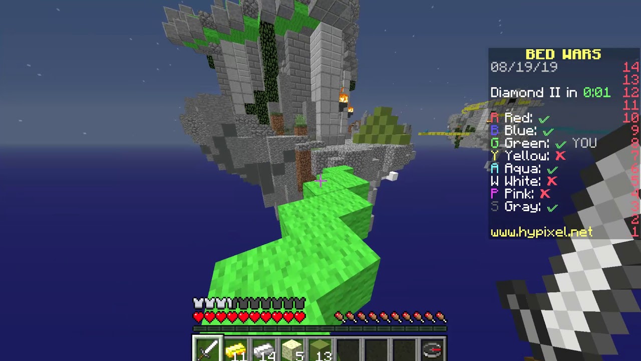 Loser plays bedwars