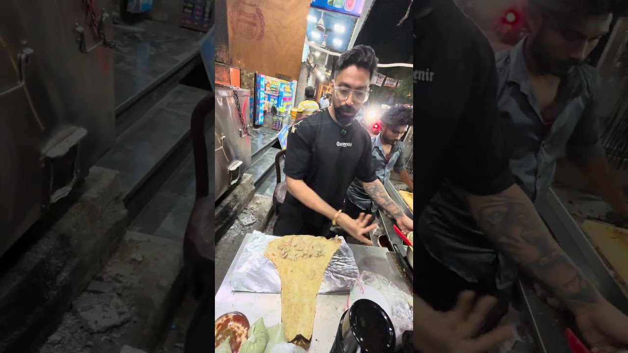 Delhi's special Dhurandhar scroll only ₹150/- #streetfood #viral #foodie #viralvideos #foodie