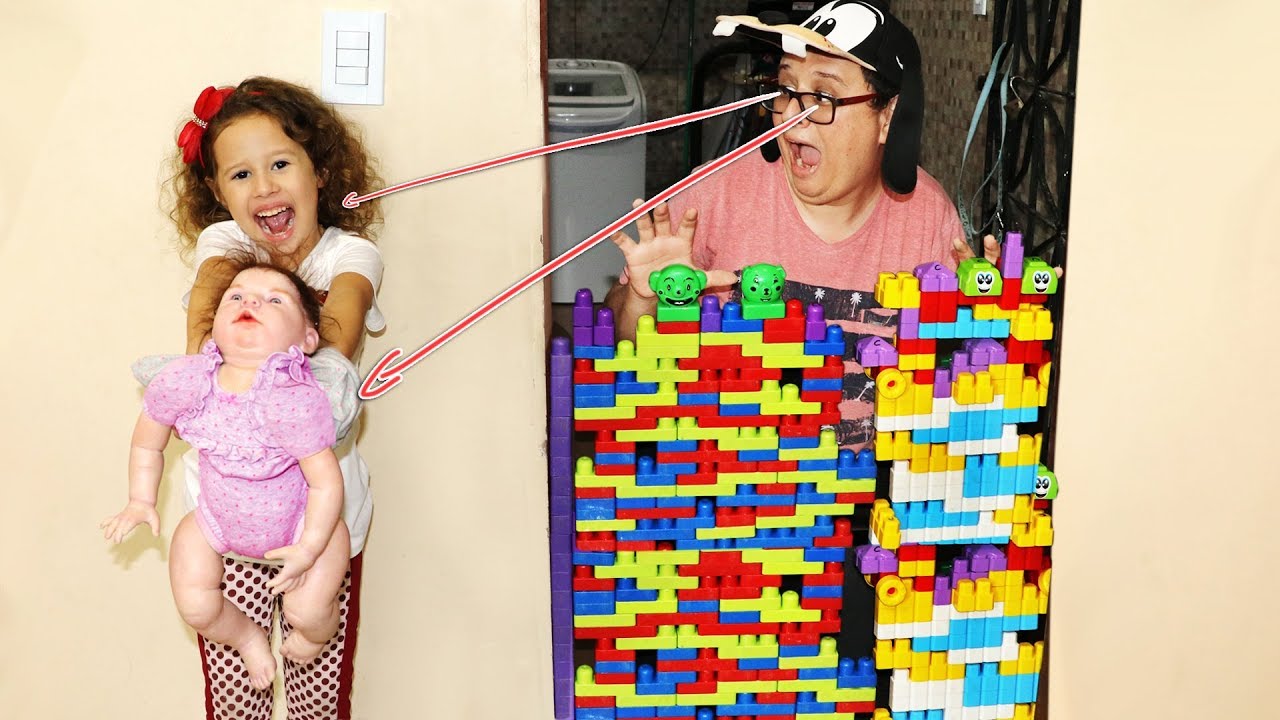 BRINCANDO E APRENDENDO CORES COM BLOCOS DE MONTAR COM A BEBÊ REBORN