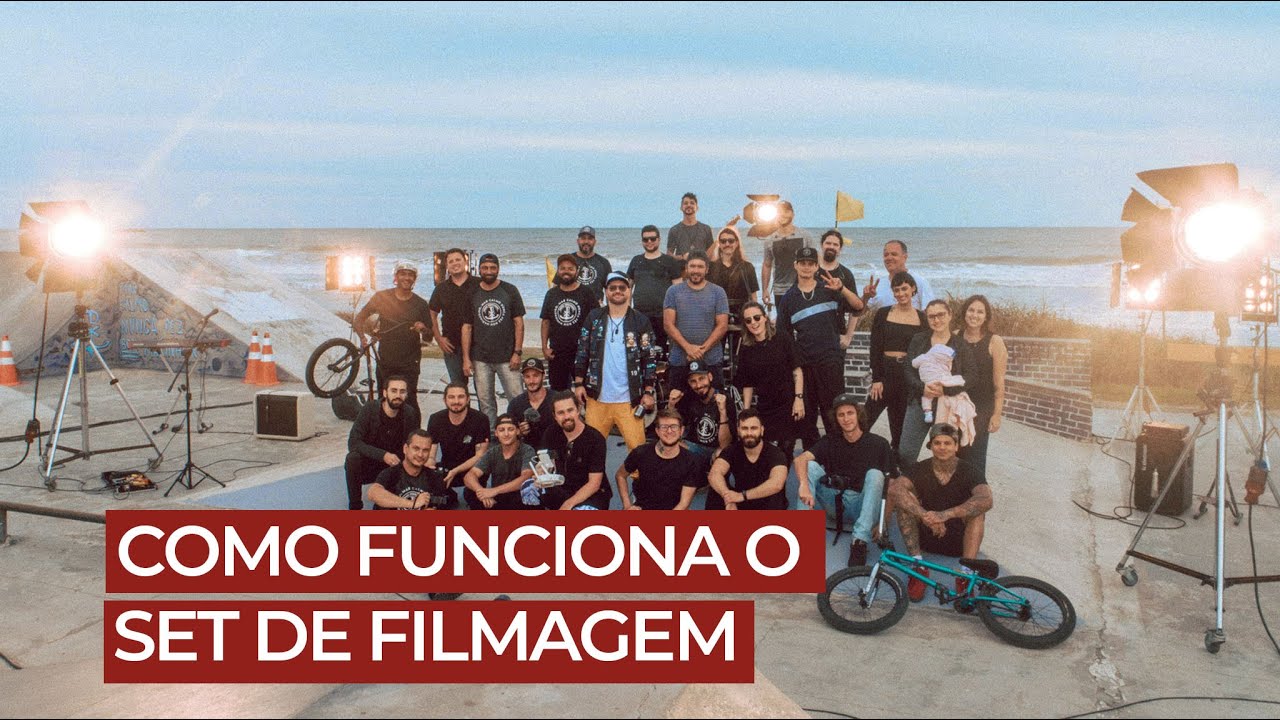 Equipe no Set de Filmagem - Aula de Segunda
