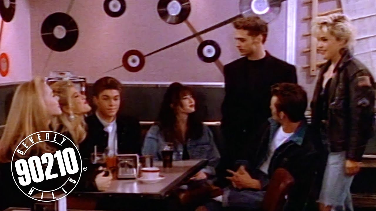 Kelly and the Gang Lie to Their Parents about Going to a Rave